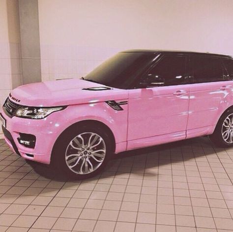 http://weheartit.com/entry/233308930 Pink Range Rovers, Car Pink, Princess Car, Gold Car, Range Rovers, Cool Car Accessories, Pimped Out Cars, Girly Car, Car Goals