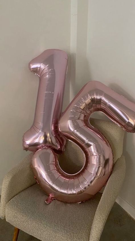 15 Birthday Story, 15 Year Girl Birthday Party Ideas, 15 Birthday Aesthetic, Fifteen Aesthetic, 15 Th Birthday, 15th Birthday Aesthetic, Fifteen Birthday, 15 Balloons, 15th Birthday Decorations