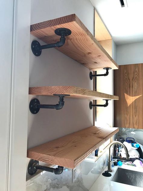 Steel Pipe Shelving, Diy Shelves Design, Diy Shelves Ideas, Ikea 2015, Diy Pipe Shelves, Pipe Shelf Brackets, Pipe Shelving, Koti Diy, Pipe Shelf