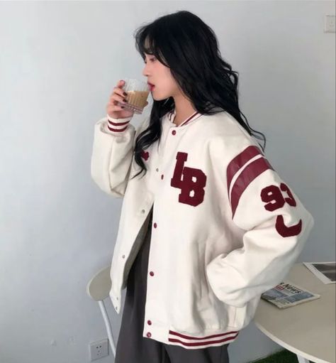 Baseball Jacket Women, Hip Hop Jacket, Street Jacket, Velvet Sweatshirt, Velvet Sweater, Autumn Trends, Baseball Uniforms, Punk Outfits, Sleeves Clothing