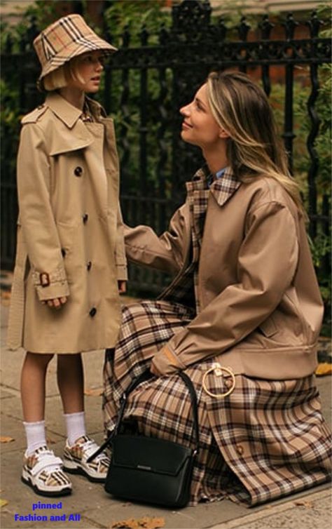 Burberry Kids.The brand’s signature plaid and classic trench coat. #kids#kidswear#kidsattire#children Kids Trench Coat, Preppy Family, Preppy Kids Outfits, Preppy Kids, Trench Coat Outfit, Burberry Trench, Kids Ootd, Trench Coat Style, Burberry Trench Coat