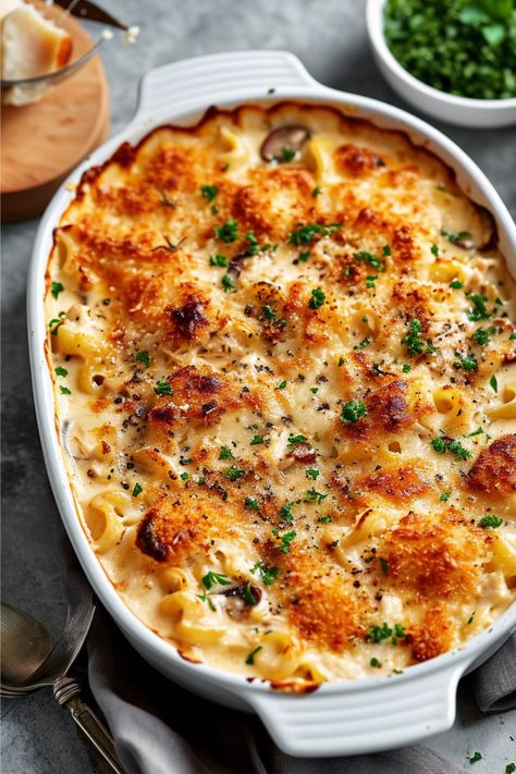 This Gluten-Free Chicken Tetrazzini, tailored for the Whole Health Flexi-Plan, is a comforting, creamy, and nutritious meal. Made with high-quality, gluten-free ingredients, it offers a perfect balance of protein, healthy fats, and fiber. This dish is ideal for those seeking a hearty yet health-conscious pasta meal that is both satisfying and aligns with a flexible dietary plan. Gluten Free Dinner Bowls, Gluten Free One Dish Meals, Gluten Free Supper Recipes, Gluten Free Large Group Meals, Gluten Free Chicken Pasta Recipes, Gluten Free Chicken Tetrazzini, Gluten Free Simple Meals, Gluten Free Main Dishes For A Crowd, Gluten Free Weeknight Dinners