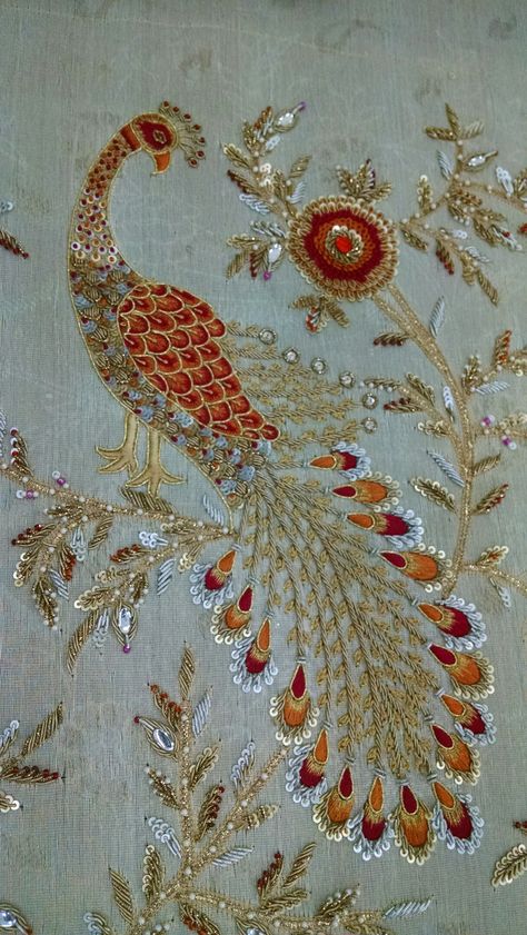 punjabi salwar suit @nivetas https://www.facebook.com/punjabisboutique Embroidery Designs On Suits, Peacock Hand Embroidery Designs, Village Women, Peacock Embroidery Designs, Sulaman Pita, Peacock Embroidery, Gold Work Embroidery, Zardozi Embroidery, Tambour Embroidery