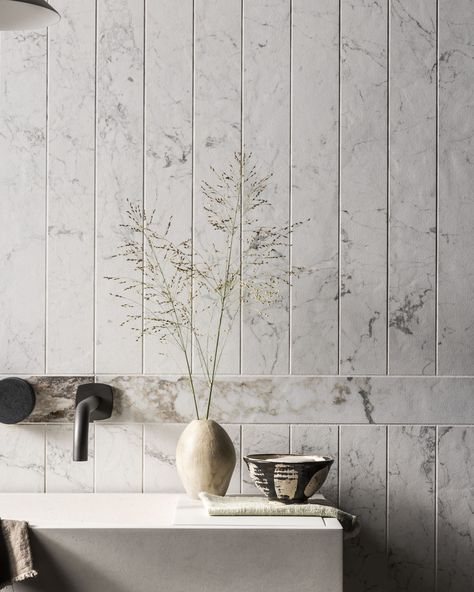 Stone Tile Bathroom, Marble Porcelain Tile, Natural Stone Bathroom, Marble Effect Tiles, Porcelain Tile Bathroom, Mandarin Stone, Marble Showers, Marble Look Tile, Bathroom Inspiration Decor