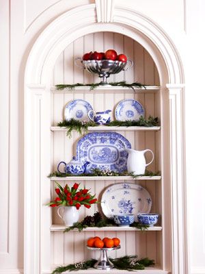 . Colonial Christmas Decor, Stylish Shelves, Farmhouse Colonial, Williamsburg Christmas, Georgian Style Homes, New Farmhouse, Chippendale Chairs, Colonial Farmhouse, Midwest Living