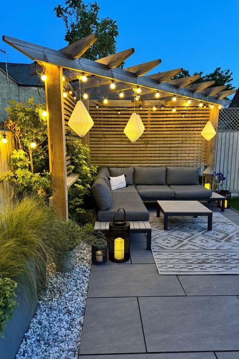 Diy Corner Pergola, Corner Patio Ideas, Cozy Backyard Ideas, Pergola Corner, Post Anchors, Beautiful Pergola, Pub Garden, Corner Pergola, Battery Drill