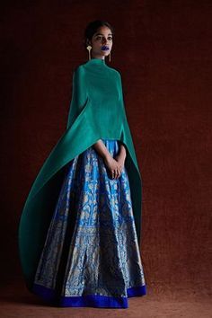 Festive Photography, Sari Gown, Payal Khandwala, Fashion Outfits Summer, Fashion Outfits Casual, Brocade Lehenga, Estilo Hijab, Fashion Outfit Ideas, Outfits Woman