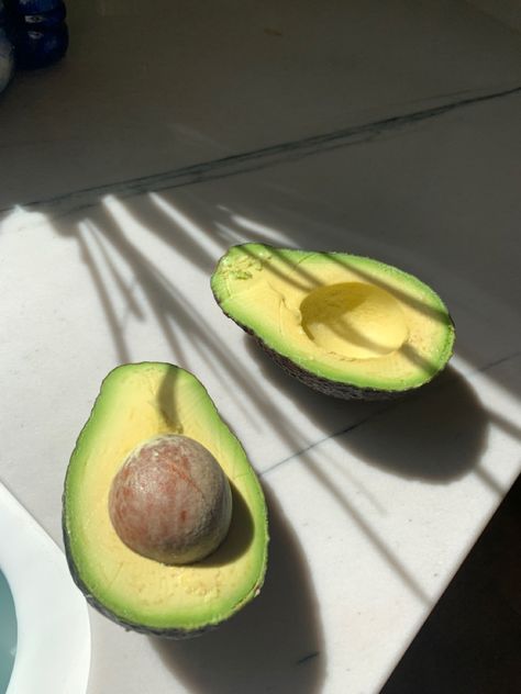 Aguacate Aesthetic, Breakfast Aesthetic, Green Aesthetic, Healthy Hair, Avocado, Mango, Salad, Healthy Recipes, Diet