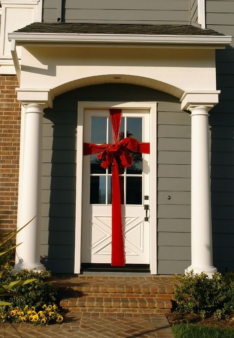 Red Ribbon Christmas Door Bow, Red Velvet Christmas, Door Bow, Front Door Christmas Decorations, Velvet Christmas, Christmas Yard Decorations, Christmas Front Doors, Christmas Themes Decorations, Spruce Up Your Home