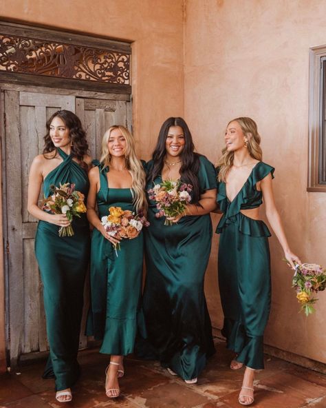 The Most Stunning Emerald Green Bridesmaid Dresses in Every Style Satin Emerald Green Bridesmaid Dresses, Fall Bridesmaids Dresses, Jewel Tone Bridesmaid Dresses, Green Satin Bridesmaid Dresses, Bridesmaid Dresses Midi, Emerald Wedding Colors, Forest Green Bridesmaid Dresses, Emerald Green Bridesmaid Dresses, Dark Green Bridesmaid Dress