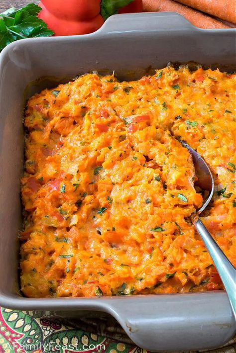 Baked Carrot Casserole is delicious way to eat more vegetables! Carrots Casserole Recipe, Canned Carrot Recipes, Shredded Carrot Recipe, Carrot Recipes Side Dishes, Vegetable Casseroles, Carrot Casserole, Carrot Dishes, Canned Carrots, Carrots Side Dish