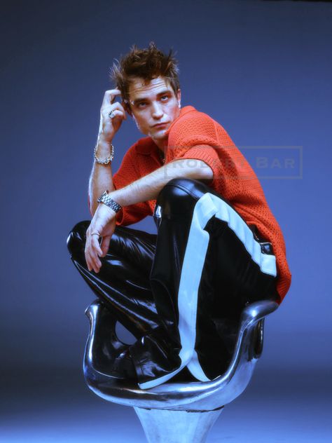 Men Conceptual Photoshoot, Y2k Pose Reference Male, Robert Pattinson Gq, Jack Bridgland, Pose Reference Male, Photography Model Poses, Punk Poses, Reference Male, Y2k Photoshoot