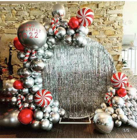 Xmas Wedding Ideas, Christmas Balloon Decorations, Holiday Balloons, Work Christmas Party, Christmas Party Themes, Christmas Tree Decorations Diy, Christmas Balloons, Christmas Backdrops, Candy Christmas Decorations