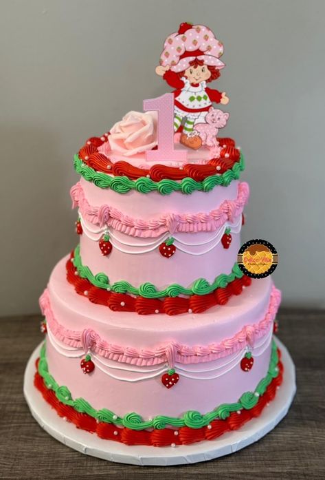 Strawberry Cake Ideas Birthdays, Strawberry Shortcake Birthday Theme, Berry First Birthday Cake, Strawberry Shortcake Birthday Cake, Strawberry Shortcake Birthday Party, Sweet Baby Shower Ideas, Pastel Cake, Shortcake Cake, Strawberry Shortcake Birthday