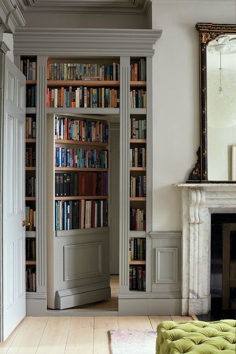 Fireplace bookshelves