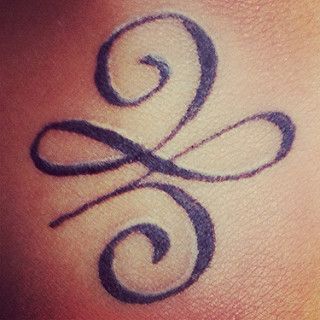 My new tattoo!! Symbol for "new beginnings" #tattoo #wristtattoo #wrist #zibu #symbols | by V_luvv New Beginning Symbol, Symbol For New Beginnings, Celtic Tattoo For Women, Friendship Symbol Tattoos, Zibu Symbols, New Beginning Tattoo, Love Symbol Tattoos, Henne Tattoo, Celtic Tattoo