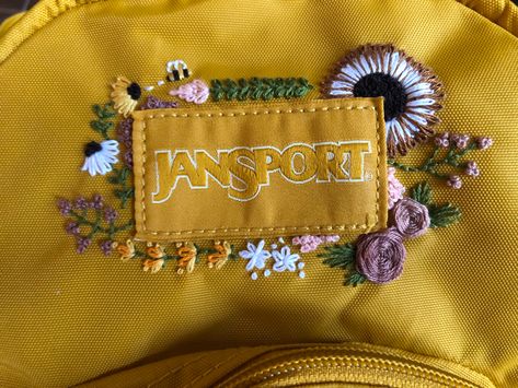 Jansport Embroidery Ideas, Embroidered Jansport Backpack, Backpack Embroidery Ideas Jansport, Embroidered Backpack Jansport, Backpack Embroidery Jansport, Jansport Embroidery, Backpack Embroidery, Mochila Jansport, Backpack Ideas