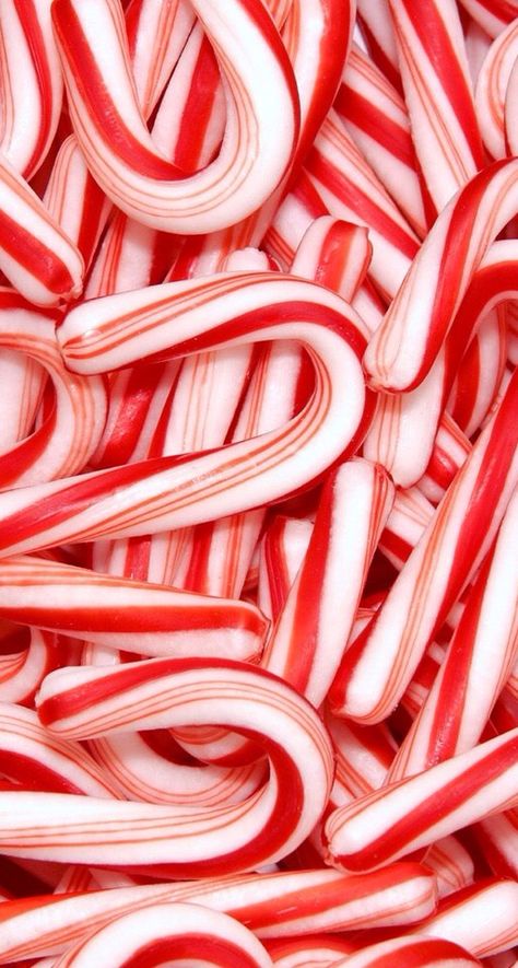 iPhone wallpaper/background Gluten Free Candy, Peppermint Candy Cane, Food Wallpaper, White Candy, Wallpaper Iphone Christmas, Peppermint Candy, Colorful Candy, Christmas Candy Cane, Candy Shop