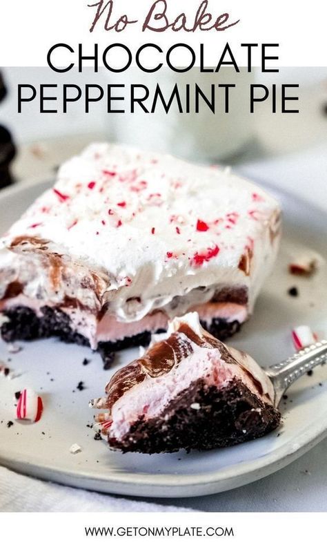 Peppermint Cream Pie Recipe, Chocolate Peppermint Pie, Peppermint Pie, Christmas Desert, Peppermint Dessert, Peppermint Recipes, Christmas Yummies, Easy Sweets, Peppermint Cream