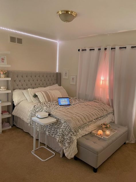 Decor Bedroom Ideas, Decor Ideas Bedroom, Luxury Room Bedroom, Classy Bedroom, Room Redesign, Redecorate Bedroom, Cozy Room Decor, Ideas Living Room, Teen Bedroom Decor