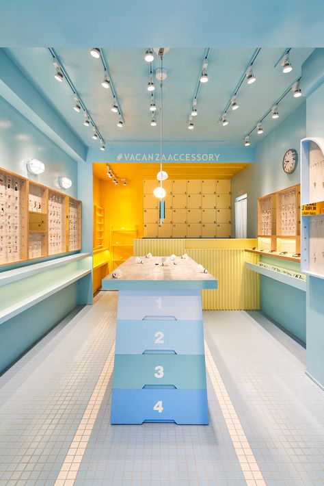 The Gym Of Accessory Store / 45tilt | ArchDaily Eyewear Store Design, Retail Facade, Retail Interior Design, Pharmacy Design, Decor Studio, Store Interiors, Design Apartment, Retail Store Design, Boutique Interior