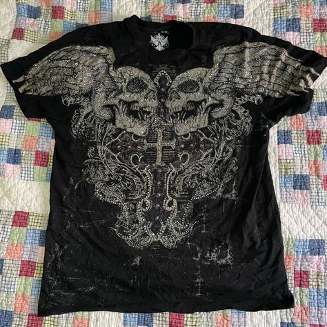 Look what I just found on Depop 🙌 https://depop.app.link/OQzi58fbirb Affliction Clothing, Skull Tee, 2000s Fashion Outfits, Y2k Clothes, Baggy Pants, Swaggy Outfits, 2000s Fashion, Mode Vintage