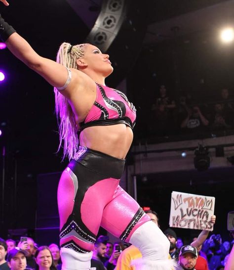 Taya Valkyrie! Taya Valkyrie Wrestling, Fitness Models Female, Fitness Model, Pro Wrestling, Wrestling