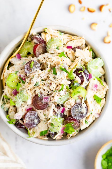 Chicken Salad With Greek Yogurt, Recipe With Greek Yogurt, Salad Appetizer Cups, Greek Yogurt Chicken Salad, Yogurt Chicken Salad, Healthy Chicken Salad Recipe, Greek Yogurt Chicken, Rotisserie Chicken Salad, Eating Bird Food