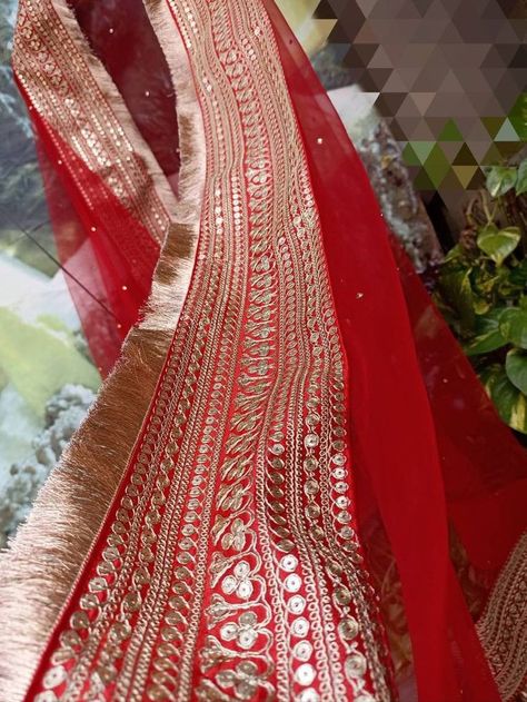 Heavy Dupatta Designs Unique, Bridal Dupatta Designs, Bridal Chunni, Sangeet Dress, Sari Designs, Long Kurti Patterns, Red Dupatta, Latest Bridal Lehenga, Bridal Dupatta