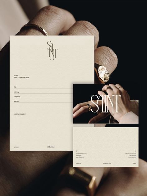 Brand Stylist, Business Card Branding, Brand Book, Graphic Design Layouts, Book Layout, Jewelry Brand, Brand Guidelines, Creative Entrepreneurs, 로고 디자인