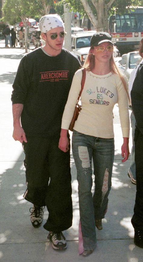 Britney And Justin, Britney Spears Justin Timberlake, Britney Spears 2000s, Aesthetic Y2k Outfits, Britney Spears Outfits, 2000s Men, 2000s Outfit, Britney Jean, 2000s Outfits