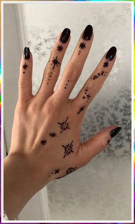 Henna Tattoo Designs Modern, Hena Design Simple Easy Aesthetic, Alternative Henna Designs, Simple Basic Mehndi Designs, Henna Nail Design, Henna On Fingers, Basic Henna Designs, Henna Finger Designs, Hand Tattoos Ideas