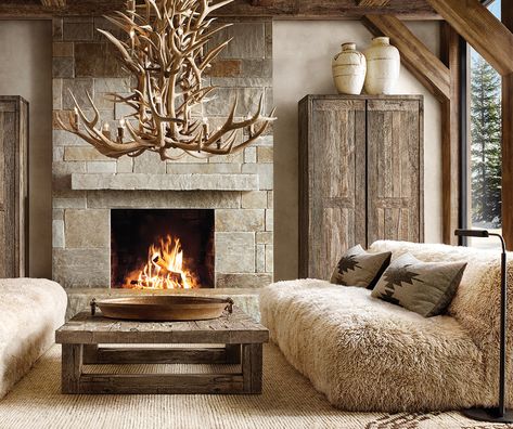 Rustic Living Rooms | How to Decorate | Stunning Images & Design Ideas Rh Ski House, Mountain House Decor, Mountain Home Interiors, Ski House, Modern Mountain, Lodge Style, Lodge Decor, Rustic Lodge, Design Del Prodotto