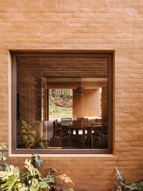 Taller Hector Barroso uses clay render to help weekend homes blend in with their forest setting Houses In Mexico, Weekend House, Casas Coloniales, Brick Architecture, House Blend, Design Del Prodotto, Contemporary Interior Design, Architectural Inspiration, Contemporary Architecture