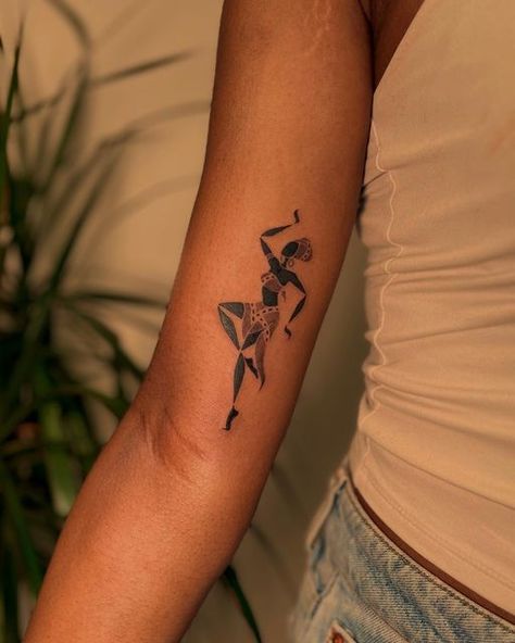 Afro Tattoo, Black People Tattoos, Dark Skin Tattoo, Earthy Tattoos, Purple Tattoos, African Tattoo, Tattoos For Black Skin, Pretty Tattoos For Women, Dope Tattoos For Women