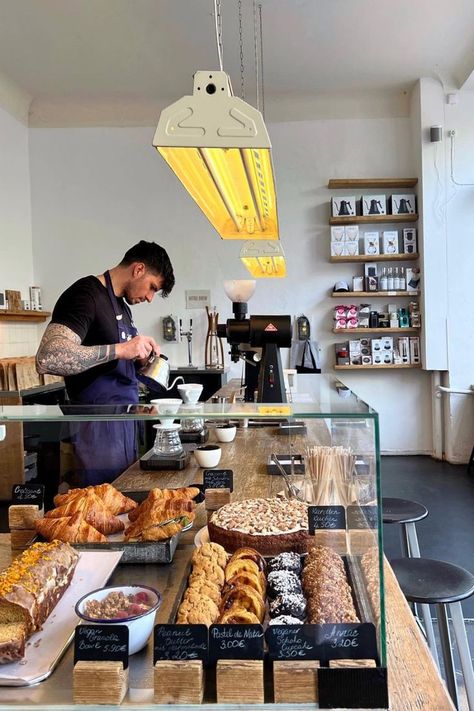 Old Roastery Café ☕♥️ - Coffee Bar Ideas Street Food Business, Coffee House Design, Opening A Bakery, Mini Cafe, Bakery Interior, Coffee Bar Ideas, Speciality Coffee Shop, Bookstore Cafe, Coffee Shop Interior Design