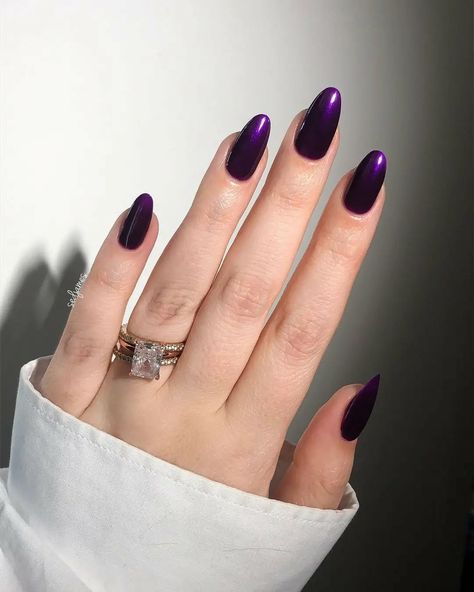 Amythest Acrylic Nails, Hoco Nails Dark Purple, Short Oval Nails Acrylic Purple, Jewel Tone Almond Nails, Dark Purple Nails Almond Shape, Navy Purple Nails, Dark Purple Chrome Nails Almond, Autumn Purple Nails, Purple Nails Solid