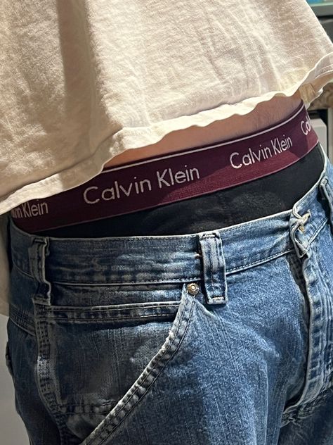 Calvin Klein Boxers Aesthetic Men, Calvin Clein Under Wear Aesthetic, Guys In Crop Tops Aesthetic, Fallen Star, Body Outfit, Heath And Fitness, Men Photoshoot, Download Cute Wallpapers, Bae Suzy