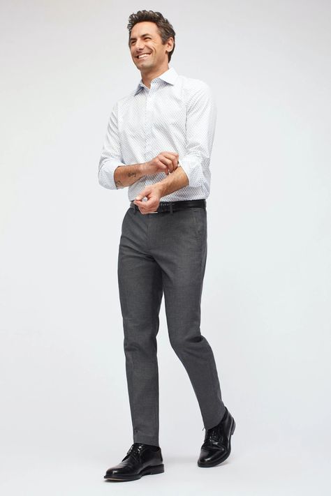 The best work pants. Need a Father's Day gift? Here's a list of the best men's clothing brands to shop. From shoes, to polos, and shorts we've got you covered! #mensfashion #fathersdaygift White Shirt Grey Pants Men, Grey Formal Pants Outfit Men, Business Casual Attire For Men, Grey Pants Men, Best Work Pants, Office Wears, Mens Work Outfits, Mens Smart Casual Outfits, Mens Business Casual Outfits