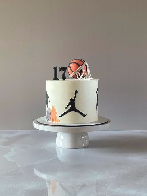 Basketball Birthday Cake Ideas, Sports Cake Ideas, Raptors Cake, Nike Cake, Sports Birthday Cakes, Swimming Pool Cake, Basketball Family, Basketball Birthday Cake, Basketball Themed Birthday Party