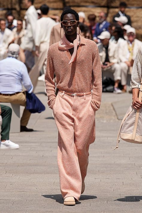 ZEGNA Spring/Summer 2024 Milan Fashion Week Show | Hypebeast 2024 Menswear, Zegna Men, Men Fashion Show, Spring Summer 2024, Print Trends, Ermenegildo Zegna, Menswear Collection, Fashion Show Collection, Mens Fashion Trends