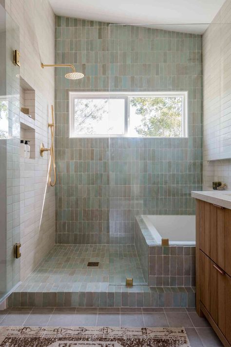 17 Luxurious Walk-In Shower Ideas That’ll Make Your Bathroom Feel Like a Legit Spa Walk In Shower Ideas, Master Bath Remodel, Upstairs Bathrooms, Bath Room, Bathroom Renos, Shower Remodel, House Bathroom, Bath Remodel, Small Bathroom Remodel