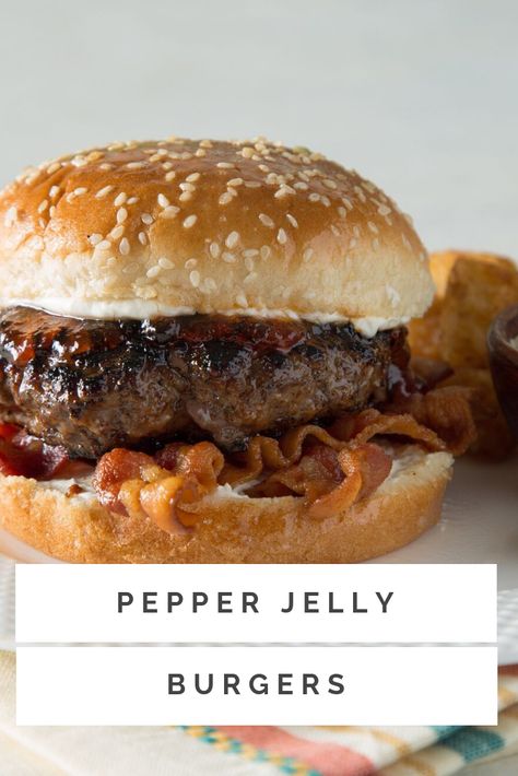 Pepper Jelly Burgers Pepper Jelly Dinner Recipes, What To Eat With Pepper Jelly, Recipes Using Hot Pepper Jelly, Recipes Using Pepper Jelly, Pepper Jelly Uses, Jelly Burger, Sandwich Toppings, Fancy Burgers, Jalapeno Burger