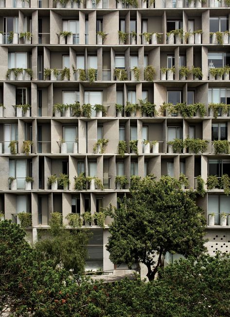 Detail Arsitektur, Hotel Facade, Concrete Plant Pots, Green Facade, Facade Architecture Design, Residential Building Design, Concrete Facade, High Building, Bow Window