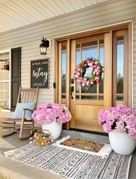 Porch Seating, Hydrangea Bush, Faux Hydrangea, Diy Outdoor Decor, Front Porch Decorating, Spring Home Decor, Spring Home, Porch Decor, Yard Ideas