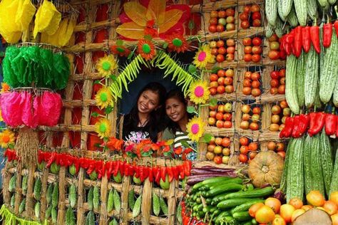 Pahiyas Festival, Phillipines Pahiyas Festival, Lucban Quezon, Quezon Province, Around The World Food, Philippines Culture, Awards Certificates Template, Food Network Canada, Natural Homes, Fiesta Theme