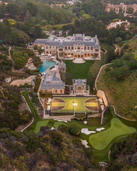 Beverly Park, Big Mansions, Beverly Hills Mansion, Luxury Houses Mansions, Dream Mansion, A Mansion, Dream Life House, Mega Mansions, Mark Wahlberg