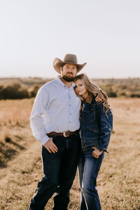 White Short Boots, Western Engagement, Engagement Picture Outfits, Cute Engagement Photos, Engagement Pictures Poses, Couple Picture Poses, Short Boot, Bootcut Jean, Engagement Photo Poses