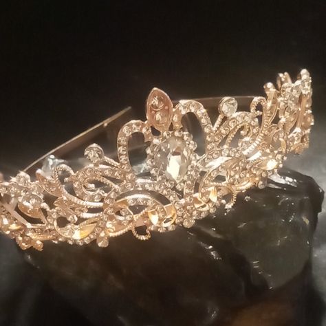 Wedding Special Occasion Head Dressing Nwot Quince Crowns Champagne, Pink Quinceanera Jewelry, Pink Birthday Crown, Pink And Gold Quince Crown, Quince Jewelry Gold, Crown For Quince, Quince Crowns Gold, Quince Rose Gold, Beige Quince