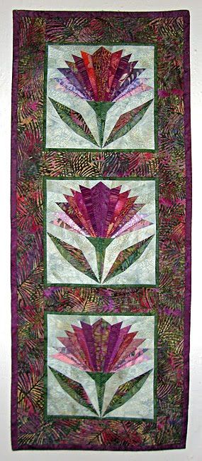 Wallhanging Quilts Patterns, Paper Pieced Flowers, Foundation Pieced Quilt Patterns, Small Quilts Projects Wall Hangings, Dresden Plate Quilts Ideas, Thistle Quilt Pattern, Small Quilting Projects, Thistle Quilt, Quilted Wall Hangings Patterns